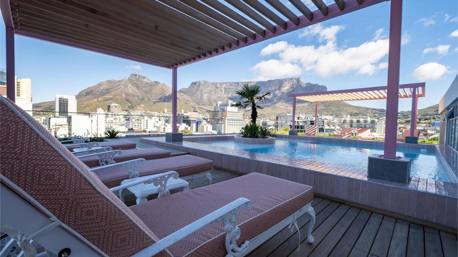 The Rose403: City Centre Apartment In Dewaterkant Kapstadt